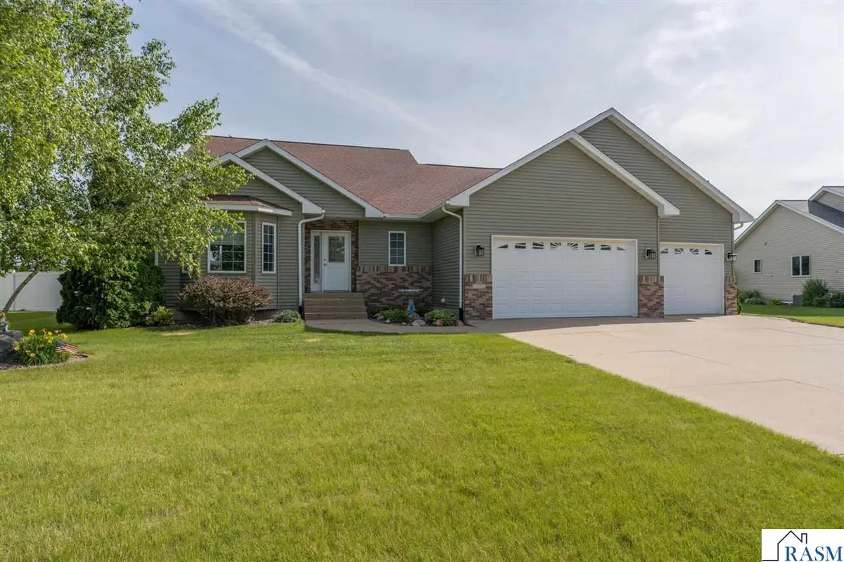 1007 Crystal Lake Drive, Lake Crystal, MN 56055 - #1