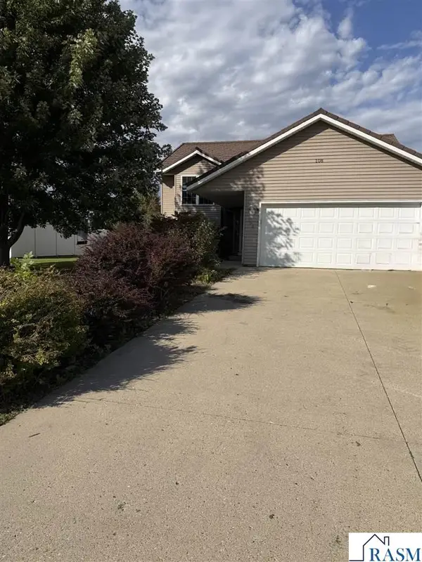 108 Meadow Lane, Janesville, MN 56048