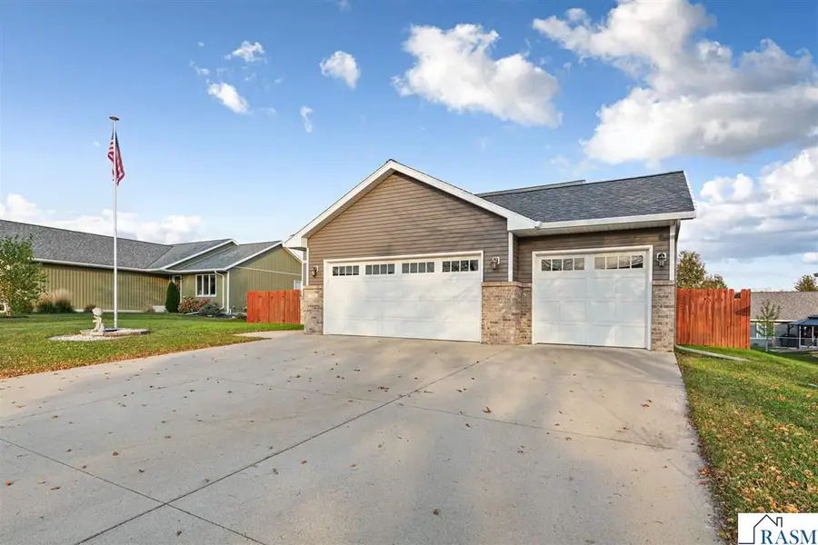 224 Creekside Drive, Eagle Lake, MN 56024 - #3