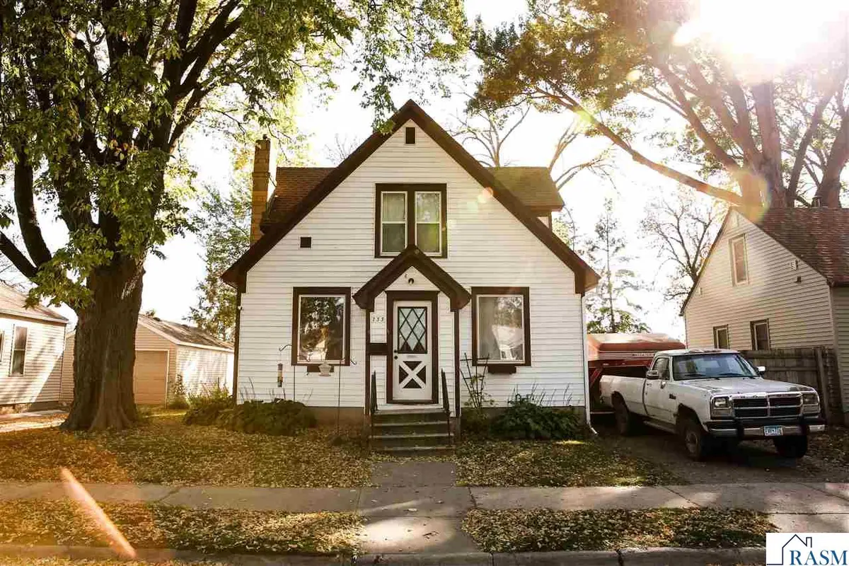 733 South Avenue, North Mankato, MN 56003 - #1