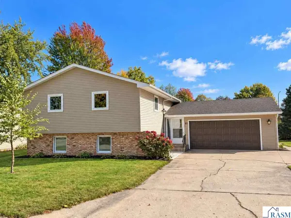 57 Circuit Drive, New Ulm, MN 56073