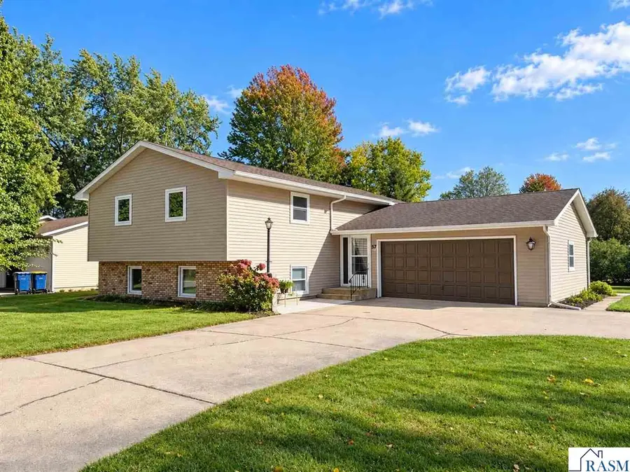 57 Circuit Drive, New Ulm, MN 56073 - #2