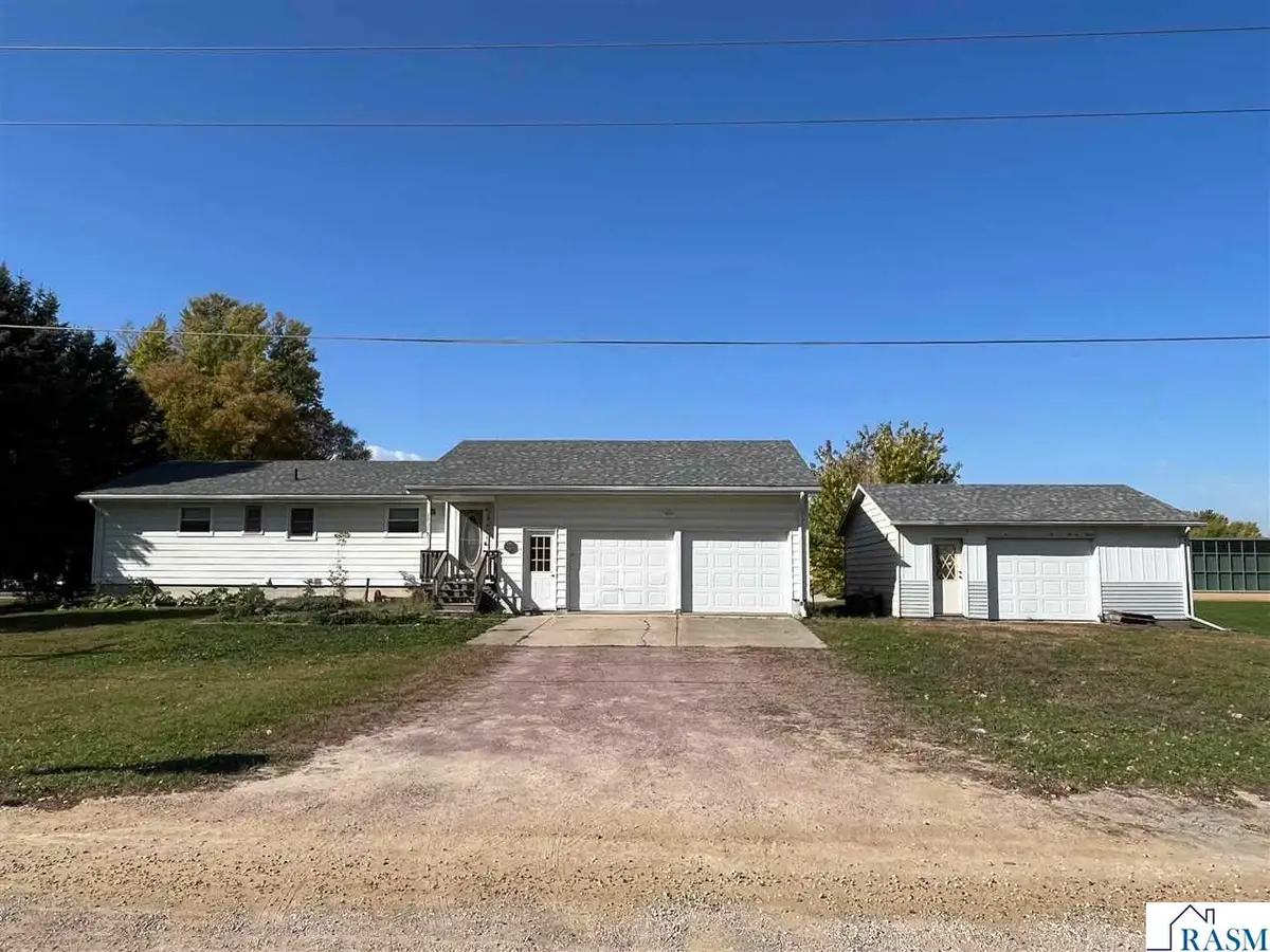1015 11th Street North, Saint James, MN 56081 - #1