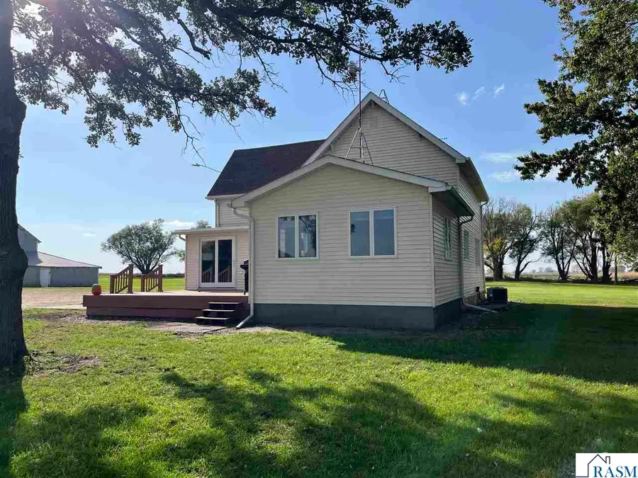 37387 745th Avenue, Saint James, MN 56081 - #3