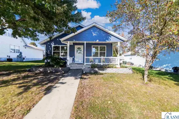 605 Bassford Street, St. Peter, MN 56082
