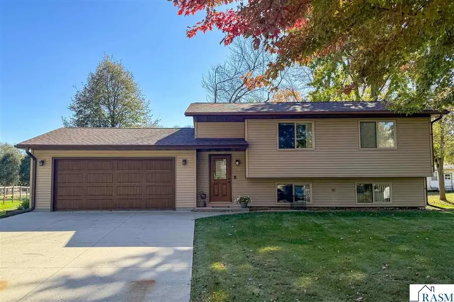 1705 Linda Lane, North Mankato, MN 56003 - #2