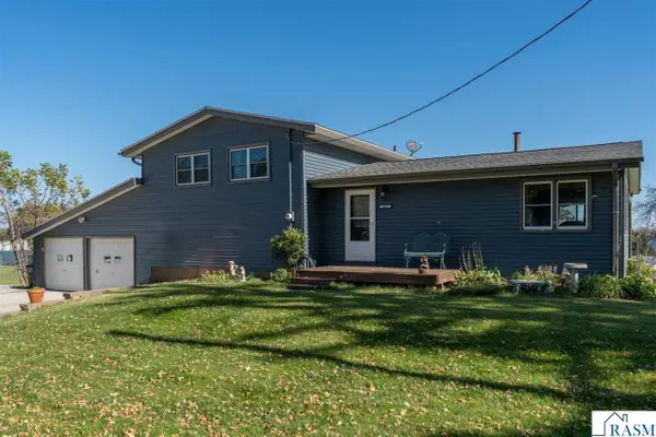 801 7th Street, Madison Lake, MN 56063