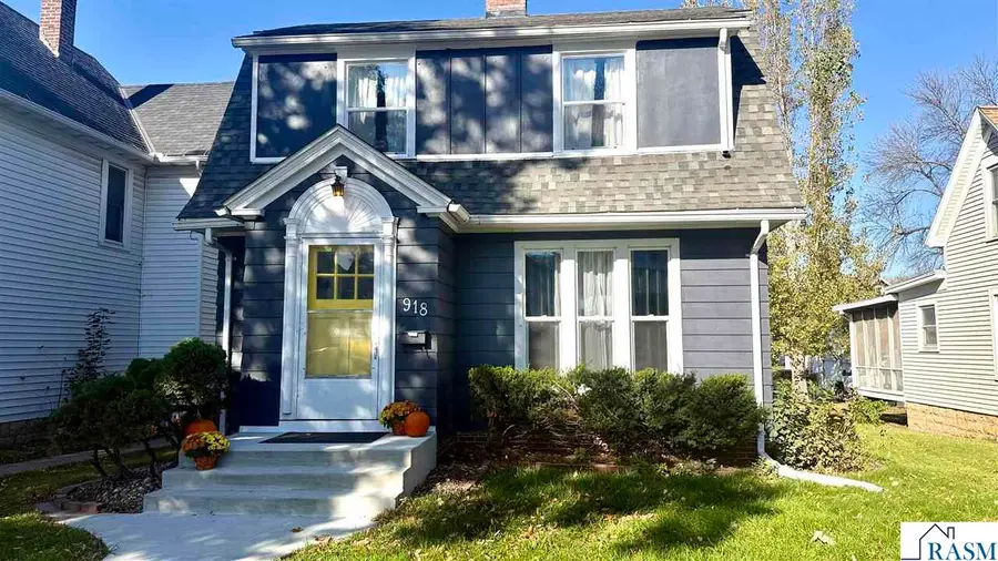 918 N 4th Street, Mankato, MN 56001 - #2