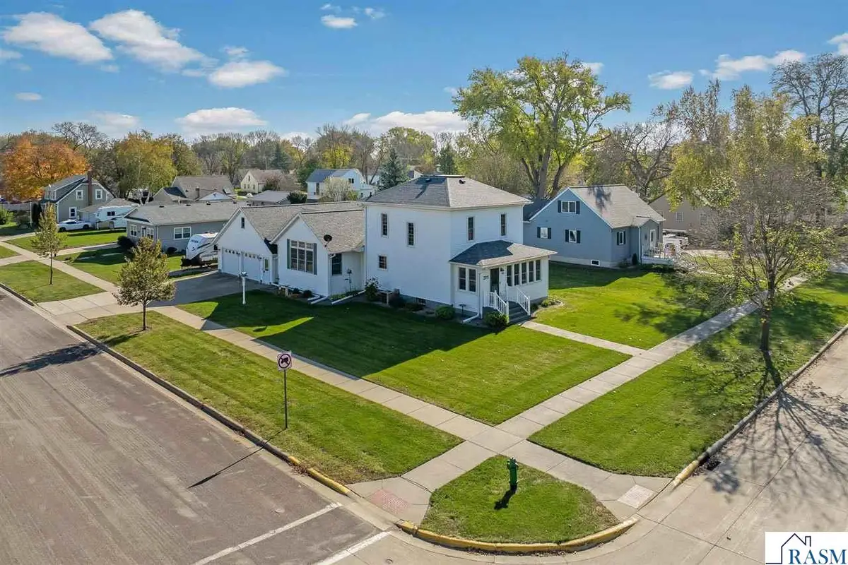 703 S Galbraith Street, Blue Earth, MN 56013 - #1