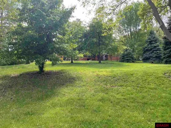 1624 Riverview Road, St. Peter, MN 56082