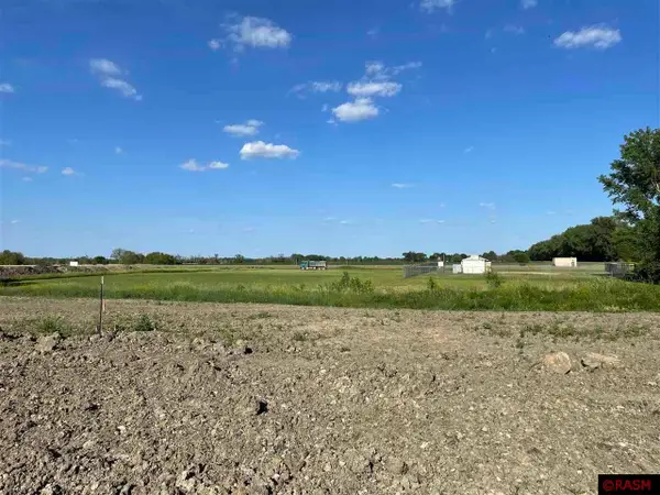 1832 Indigo Trail, Mankato, MN 56001