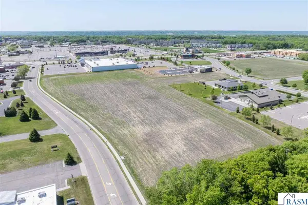 Lot 1, Block 2 Elwin Addition No. 2, Mankato, MN 56001