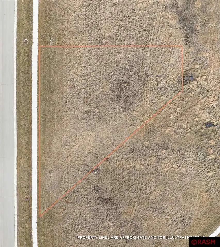 215 Double Eagle Drive, Mankato, MN 56001 - Image #3