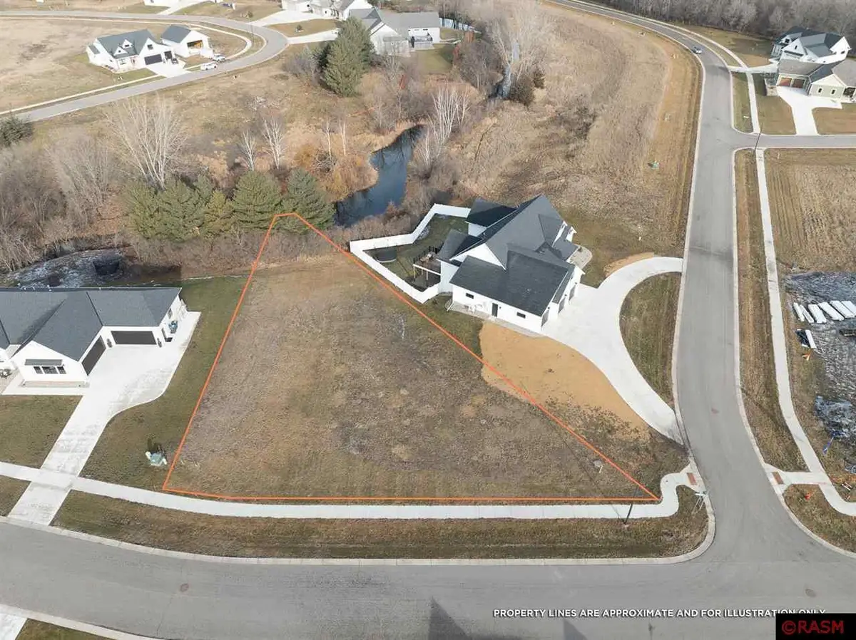 403 Pinehurst Drive, Mankato, MN 56001 - Image #1