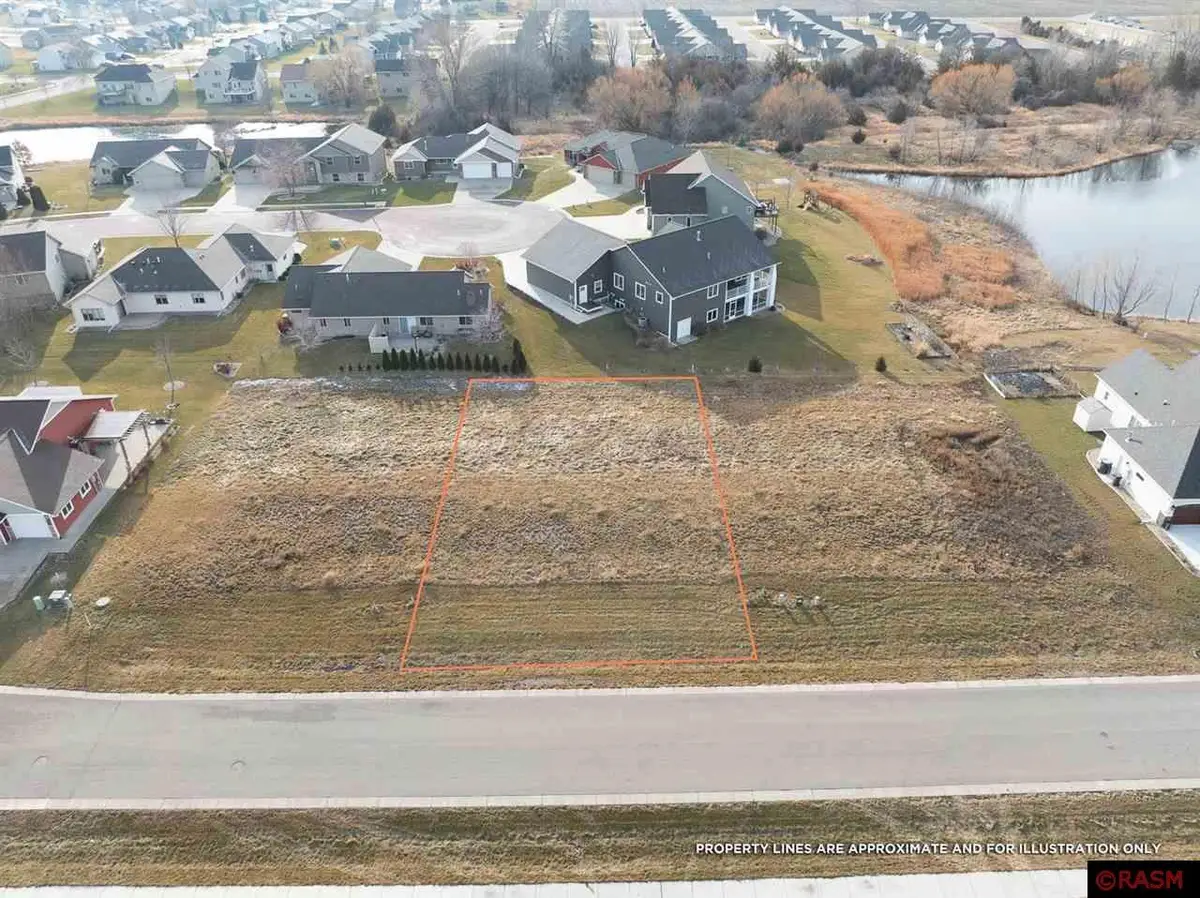 304 Pinehurst Drive, Mankato, MN 56001 - Image #1