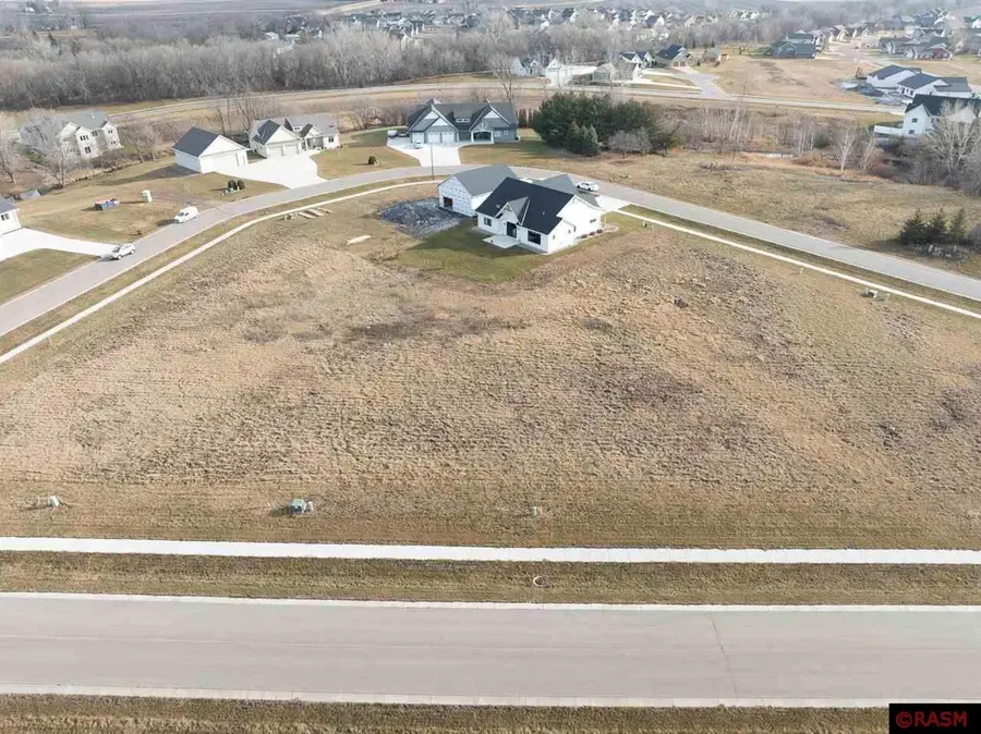 219 Double Eagle Drive, Mankato, MN 56001 - Image #2