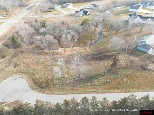 309 Double Eagle Trail, Mankato, MN 56001