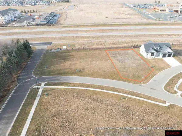 200 Double Eagle Drive, Mankato, MN 56001