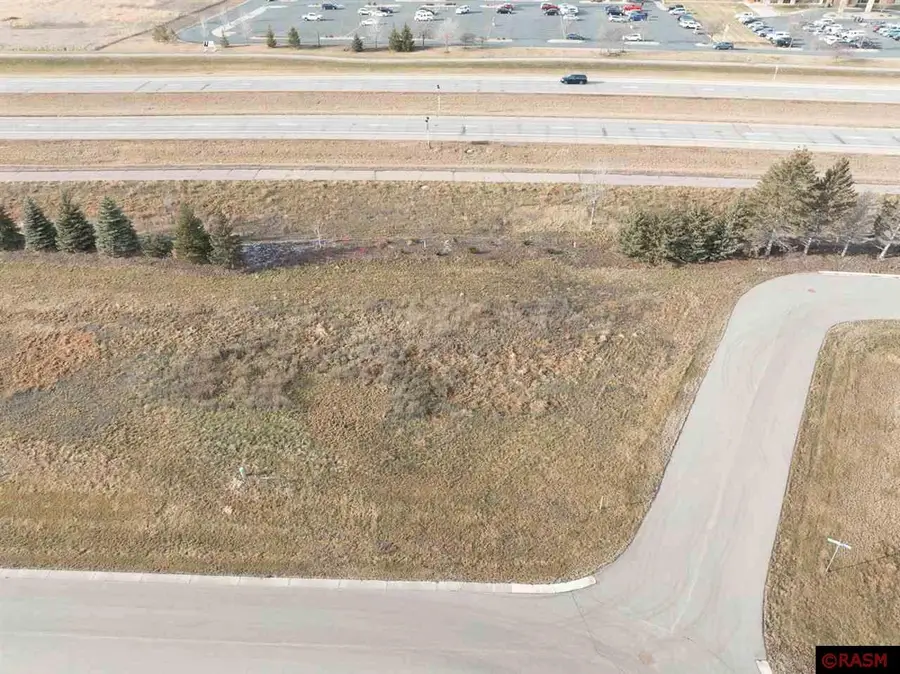 228 Double Eagle Drive, Mankato, MN 56001 - Image #2