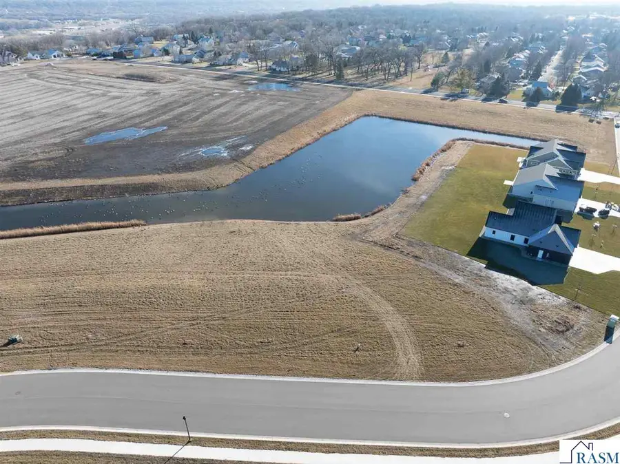 2120 Deerwood Drive, North Mankato, MN 56003 - Image #3