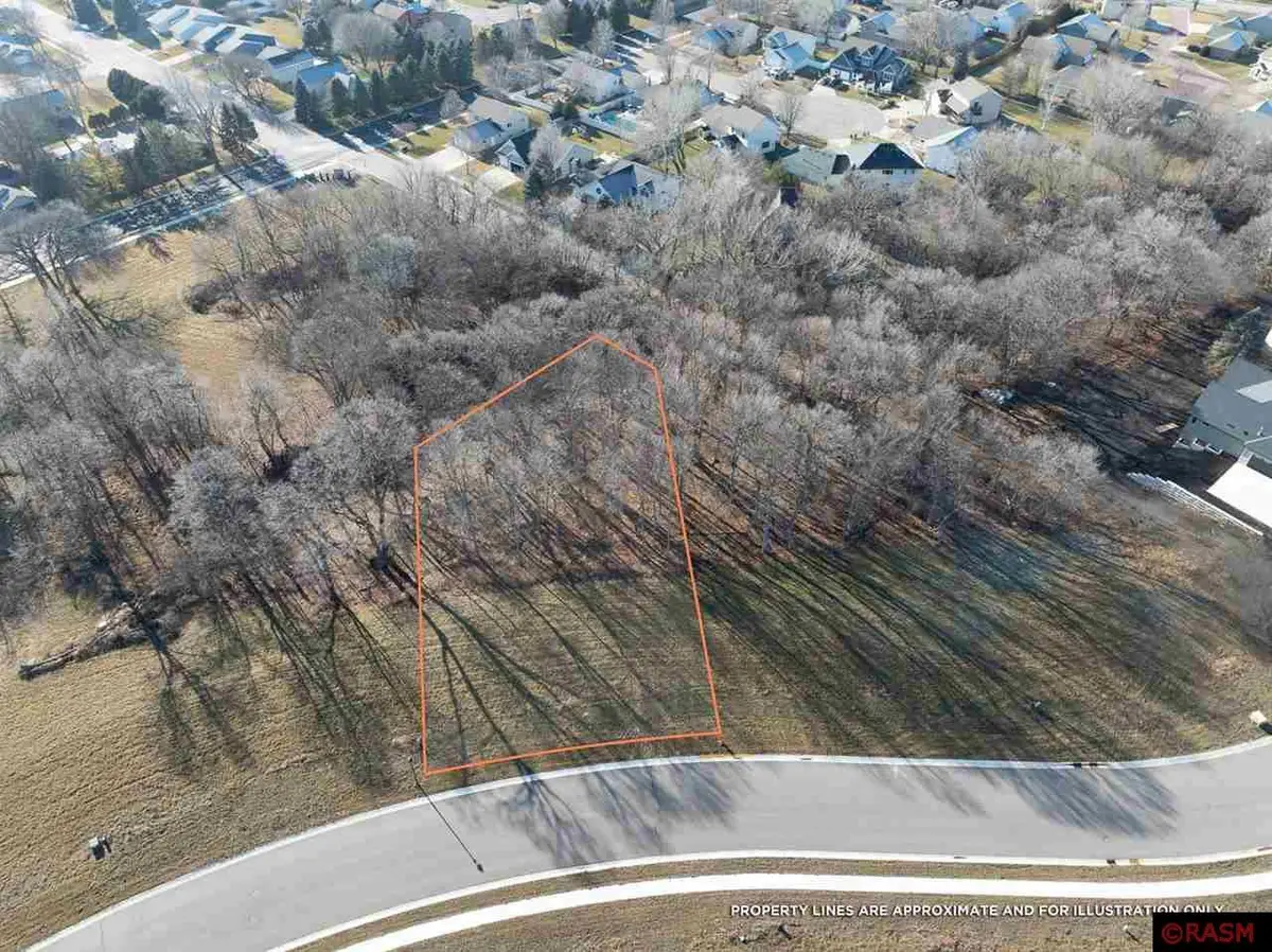 23 South Pointe Court, North Mankato, MN 56003 - Image #1