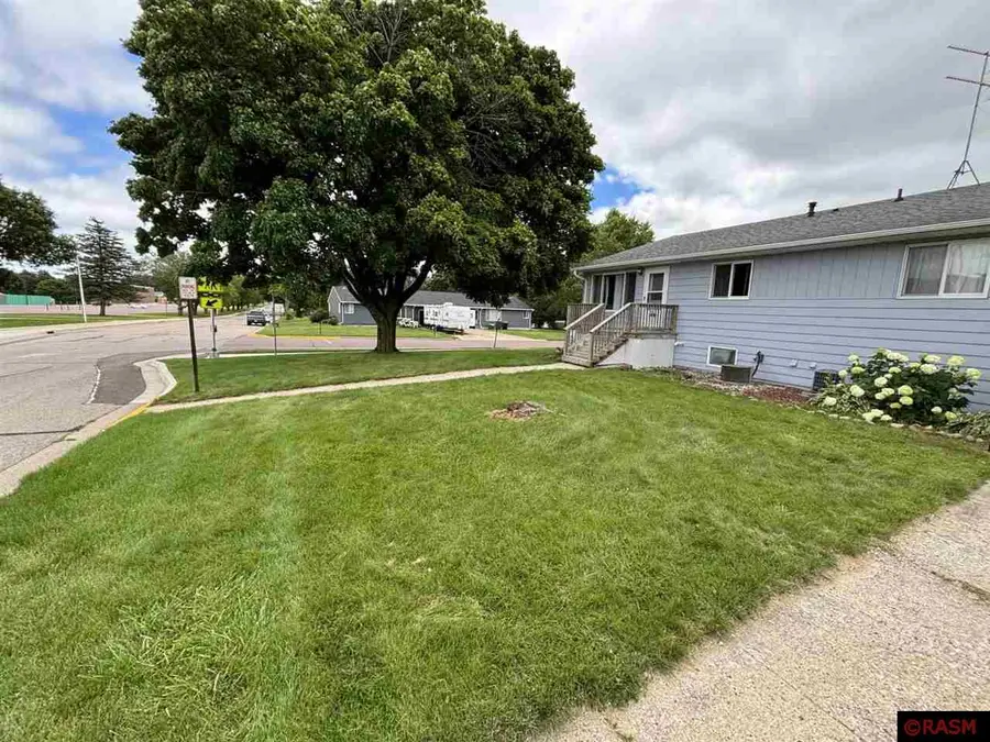 920 N 10th Ave, Saint James, MN 56081 - Image #3