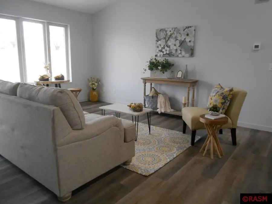 2303 Lake Avenue, New Ulm, MN 56073 - Image #2