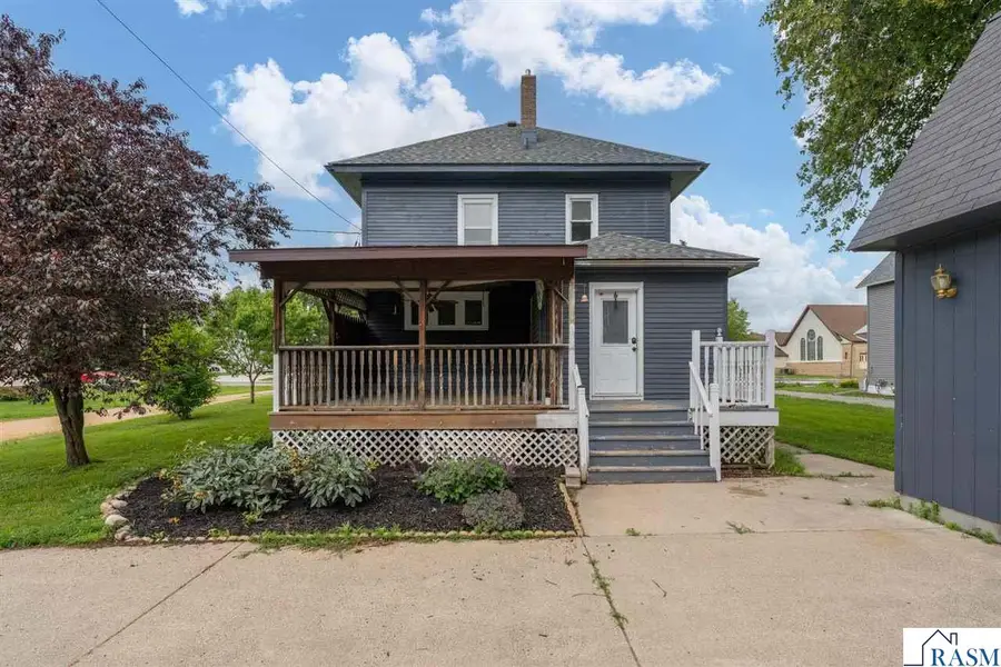 240 Cleveland Ave W, Winnebago, MN 56098 - Image #2