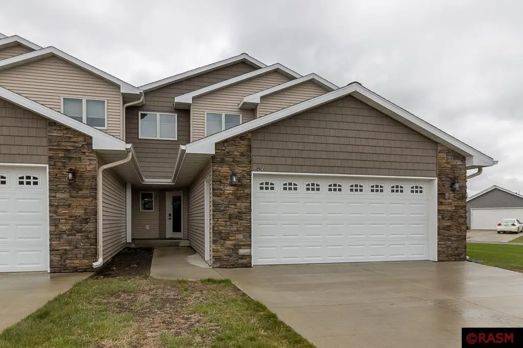 642 Haeberle Avenue, New Ulm, MN 56073-999 - Image #1