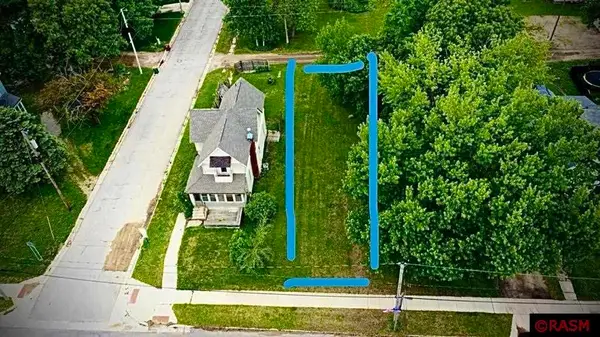 270 S Broadway Street, Alden, MN 56009