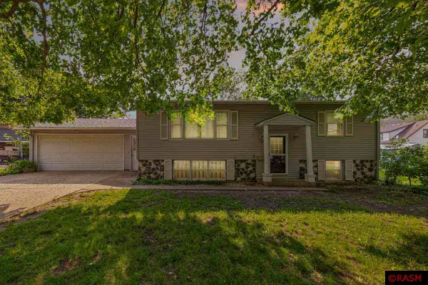 116 Selby Avenue, Owatonna, MN 55060