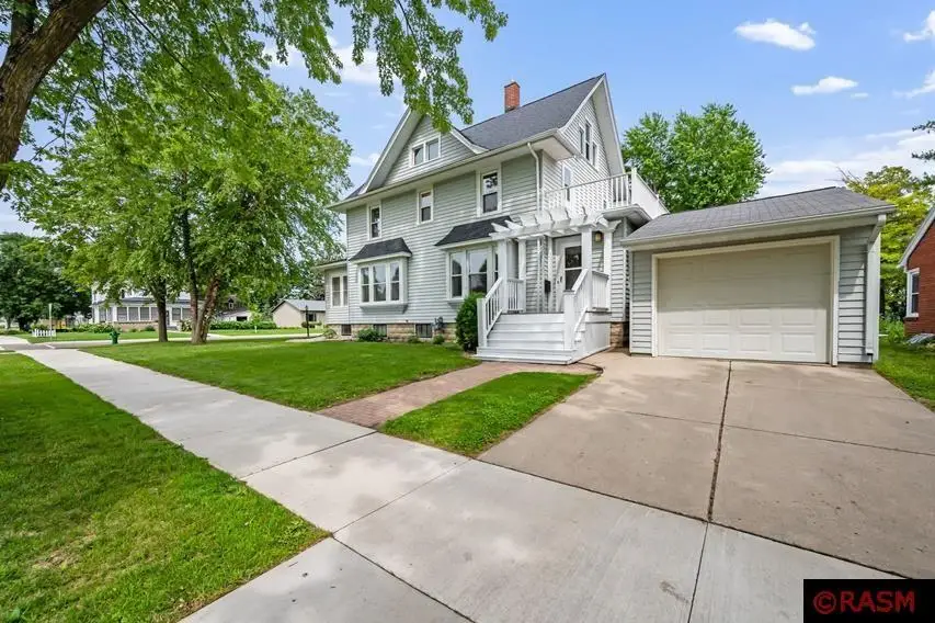 306 E 3rd Street, Blue Earth, MN 56013 - Image #2