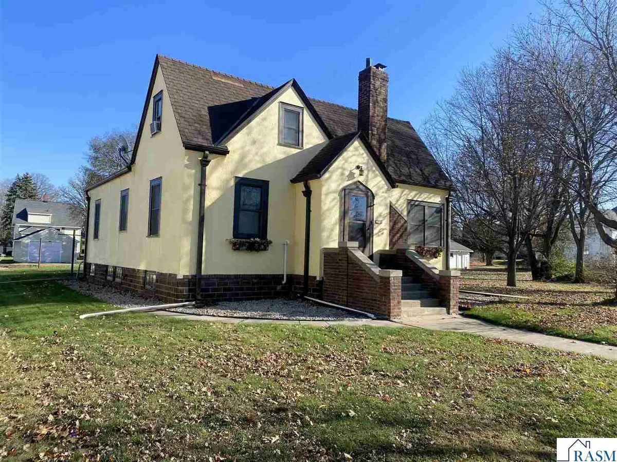 718 N 6th Street, Saint James, MN 56081 - Image #1