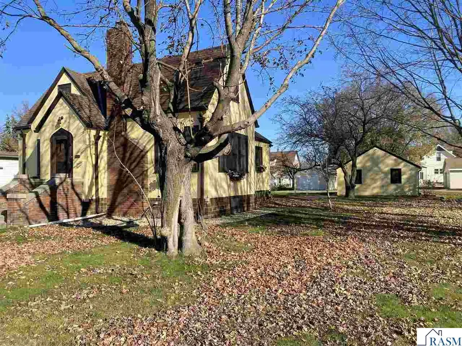 718 N 6th Street, Saint James, MN 56081 - Image #2