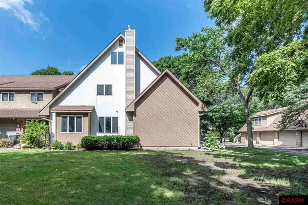 1607 Pleasant View Drive, North Mankato, MN 56003