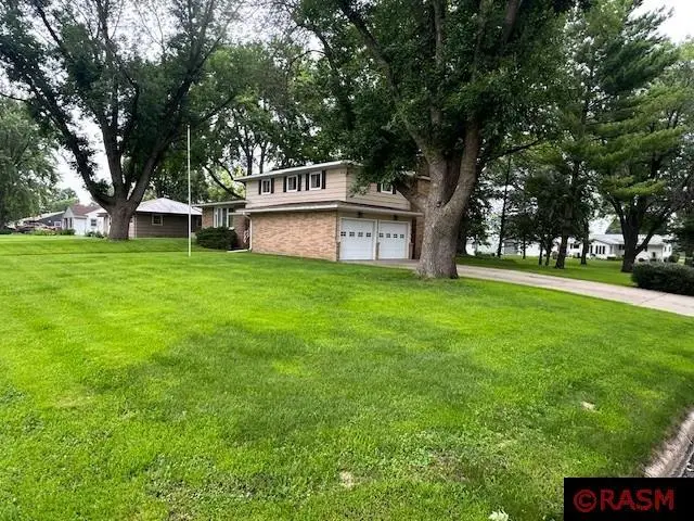 1023 Armstrong S Blvd, Saint James, MN 56081 - Image #2