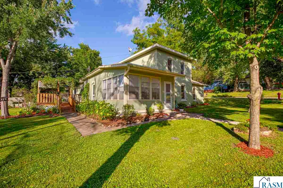 219 Davis Street, Le Sueur, MN 56058 - Image #2