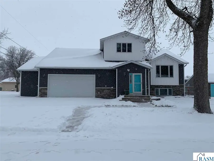 402 Cedar Street, Nicollet, MN 56074 - Image #2