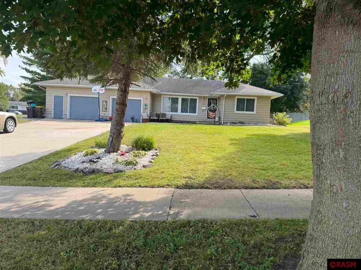 420 SW 5 Street, Wells, MN 56097 - Image #1