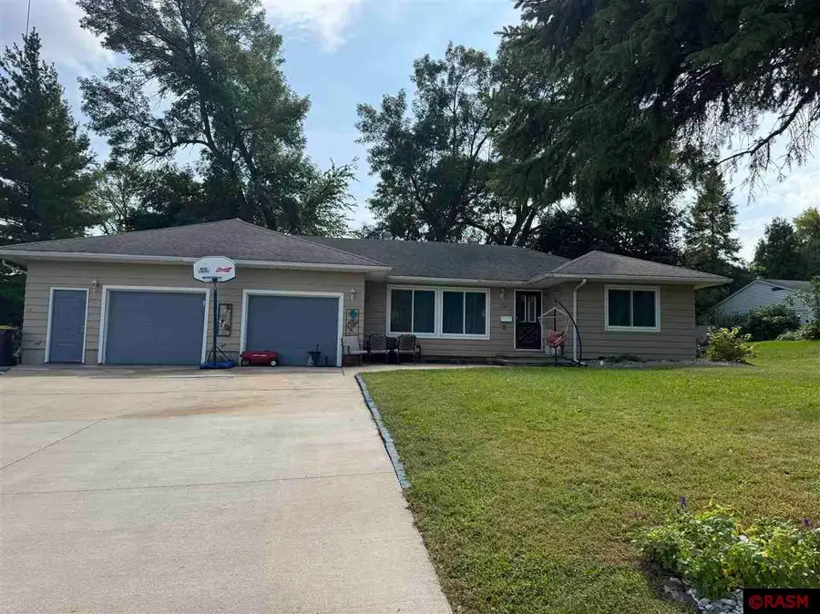 420 SW 5 Street, Wells, MN 56097 - Image #2