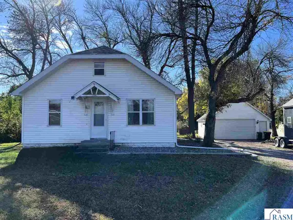 308 11th Street North, St. James, MN 56081