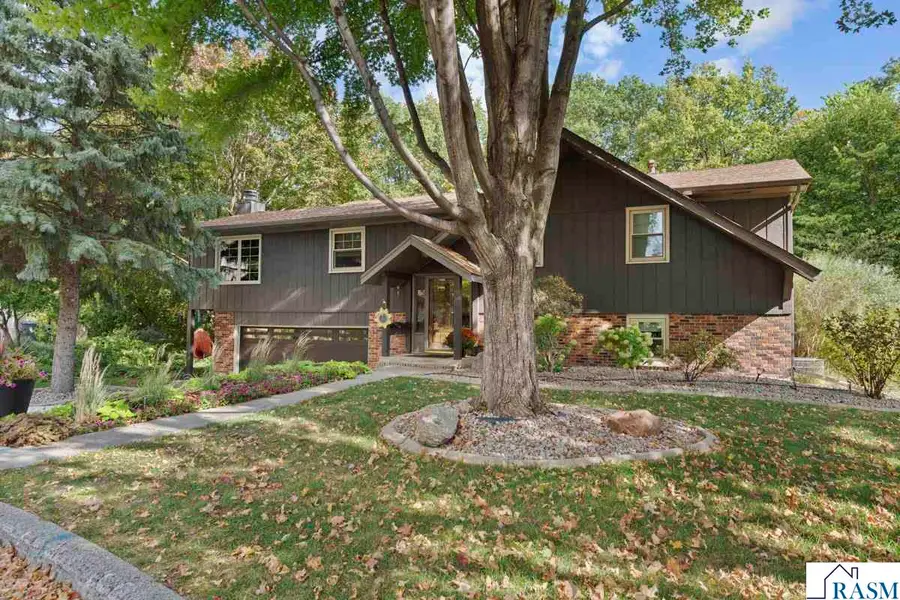 117 Marquette Avenue, North Mankato, MN 56003 - Image #2