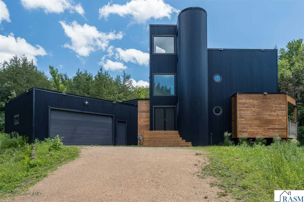 737 Kingsway Drive, Le Sueur, MN 56058 - Image #1