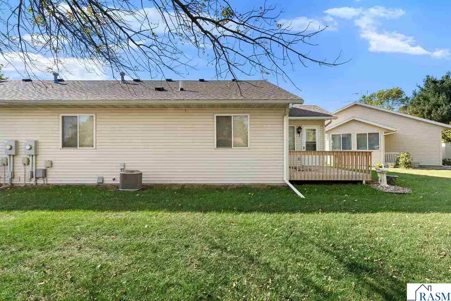217 11th Ave Ct NE, Waseca, MN 56093 - Image #3