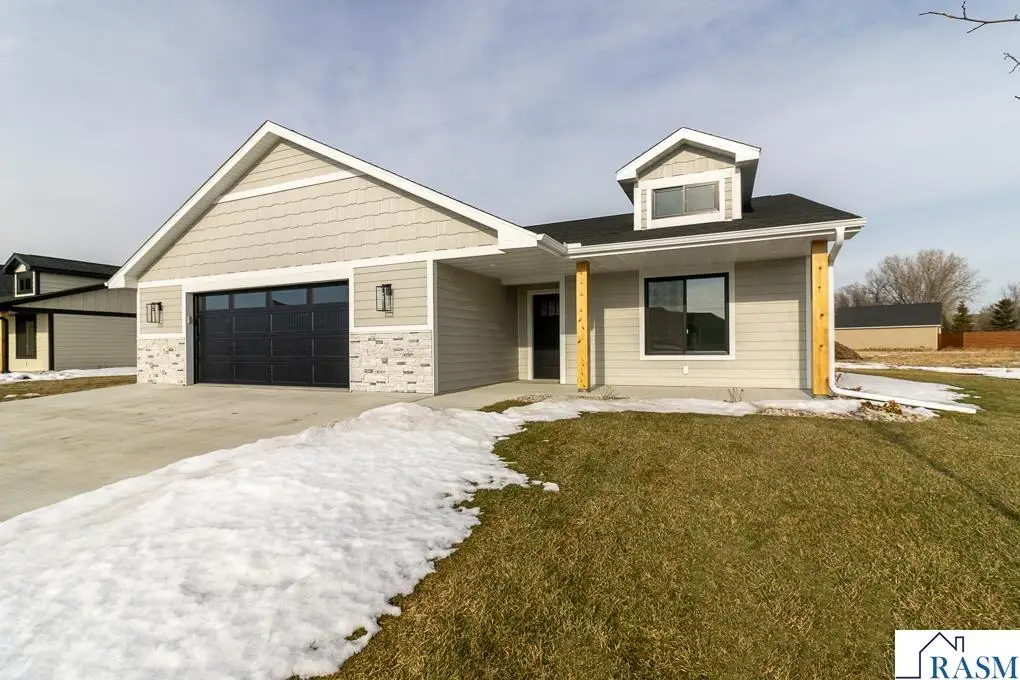 305 Pinehurst Drive, Mankato, MN 56001 - #1