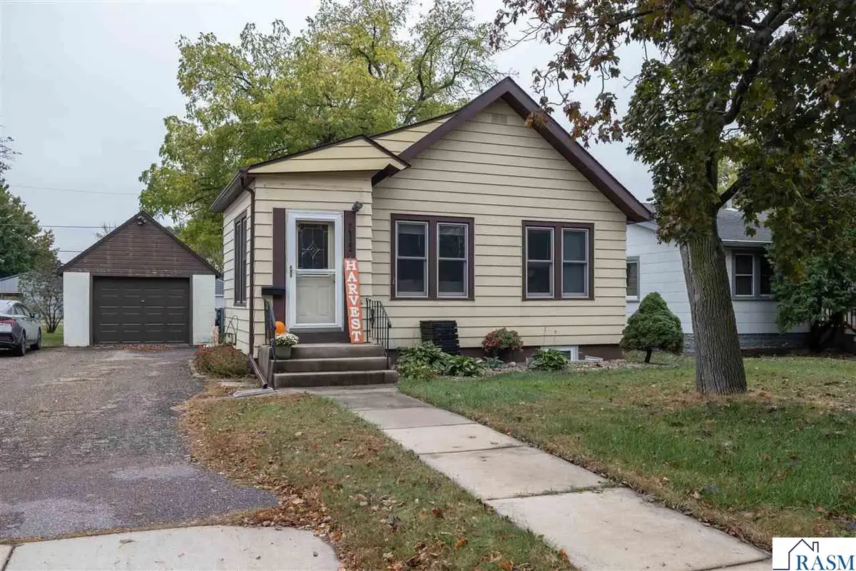 215 Belle Avenue, Mankato, MN 56001 - #1