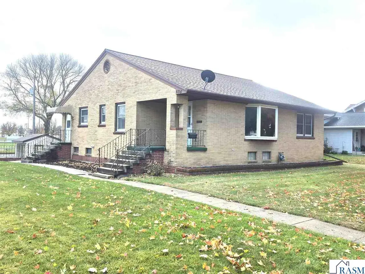 605 SW Water Street, Sleepy Eye, MN 56085 - Image #1