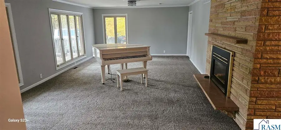 64 Skyline Dr, Mankato, MN 56001 - #3