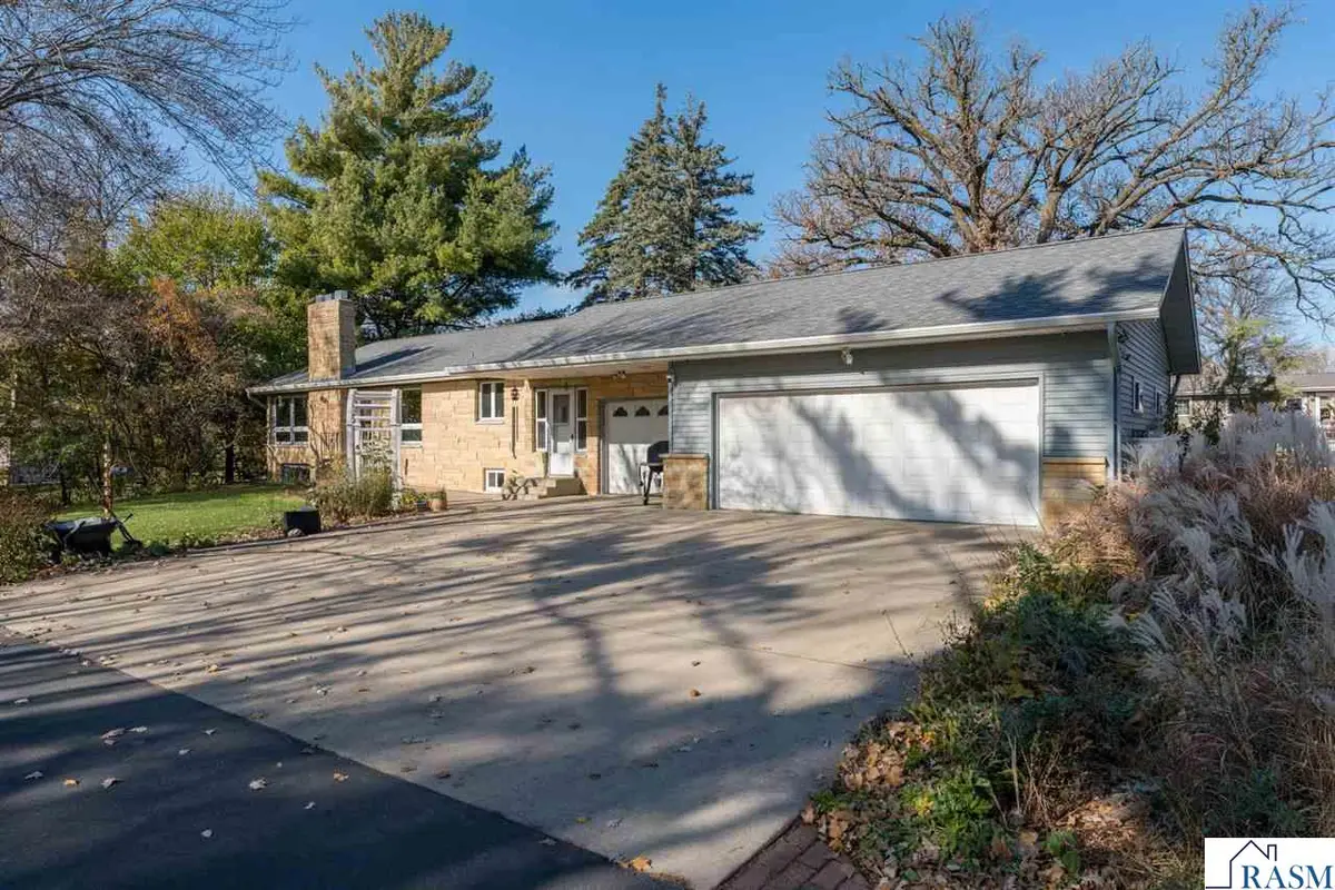 451 Forest Lane, North Mankato, MN 56003 - Image #1