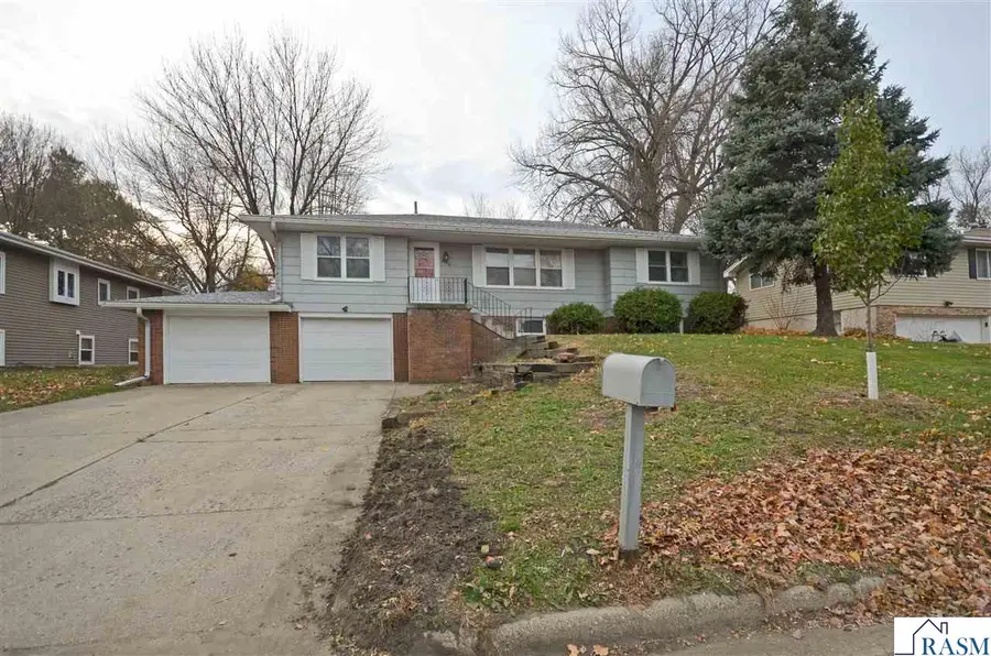 826 N 9th Street, Saint Peter, MN 56082 - Image #3